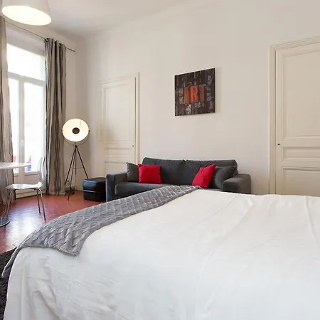 1 Bedroom Apartment Cannes